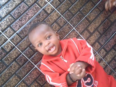 mon petit frere qui se nomme junior